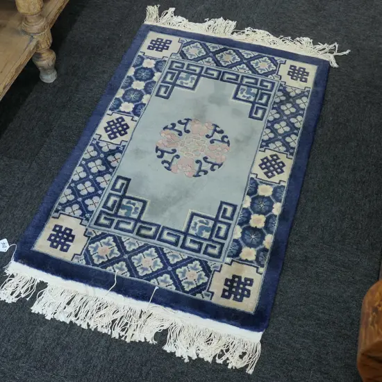 CHINESE HAND KNOTTED RUG 60 X 90 CM