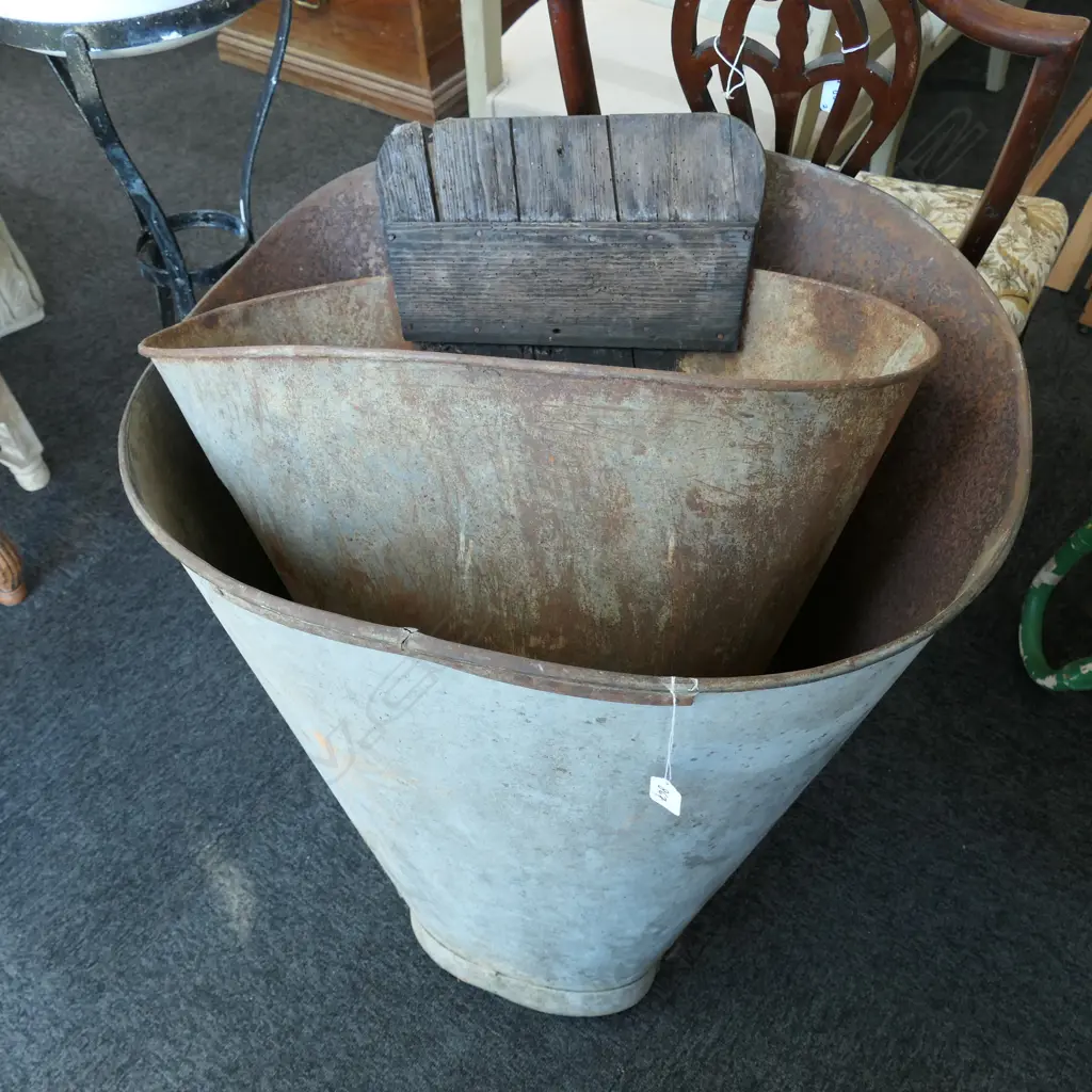 2 VINTAGE TIN FRUIT PICKERS BASKETS - LARGEST W. 690MM Image 1++