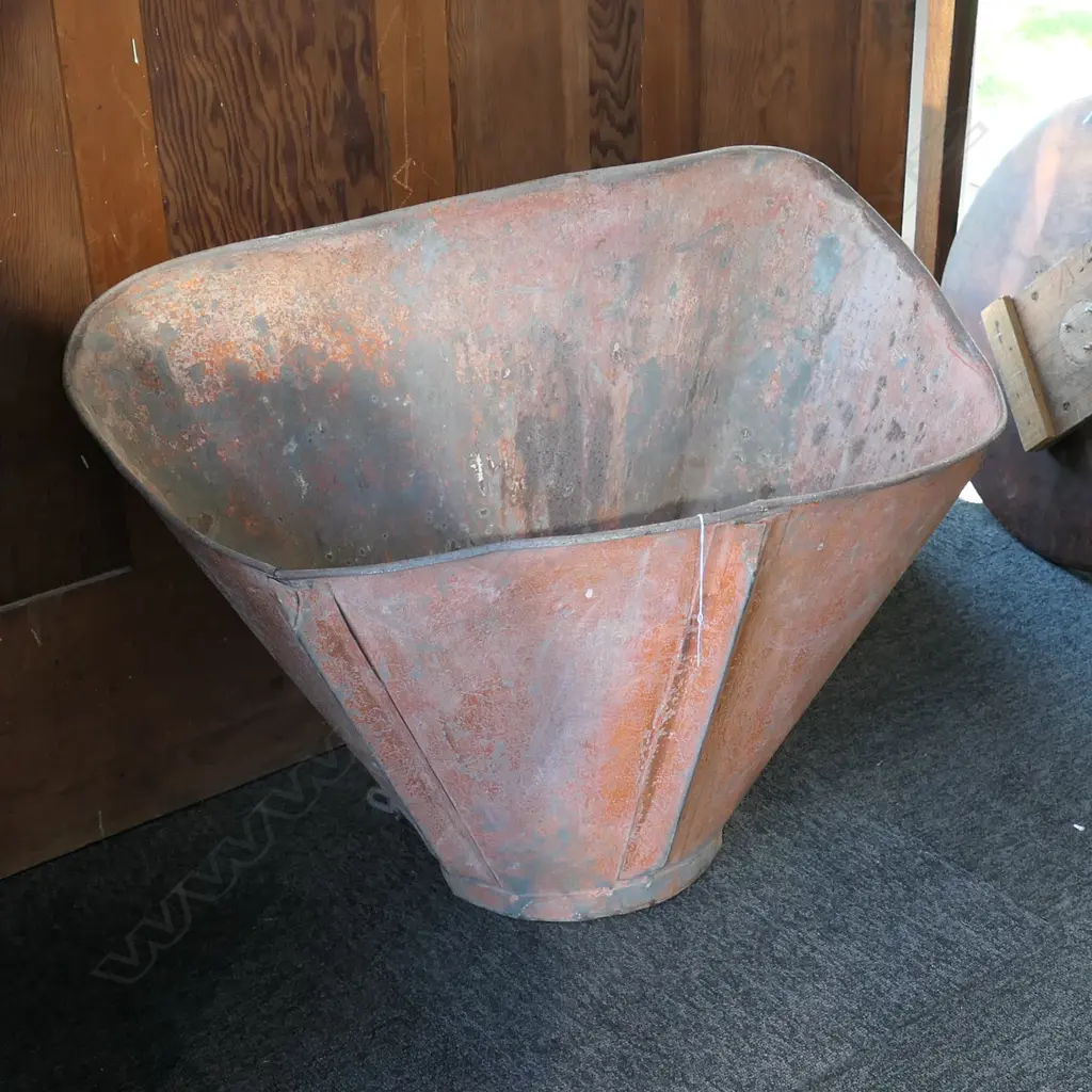 VINTAGE RED TIN FRUIT PICKERS BASKET W. 770MM Image 1++