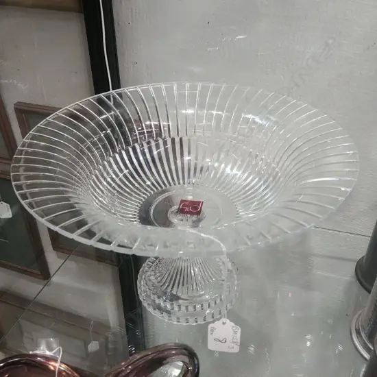 LARGE PEDESTAL CRYSTAL BOWL