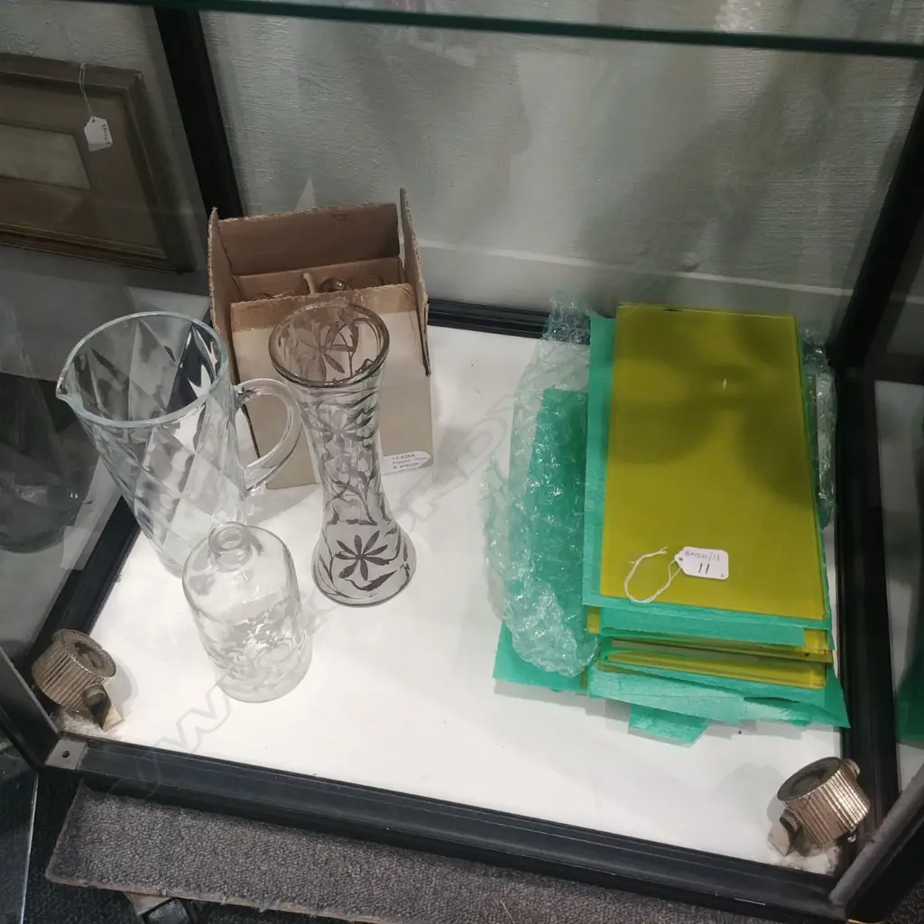 BOX OF GLASS VASES.JUGS + YELLOW GLASS PILES Image 1++