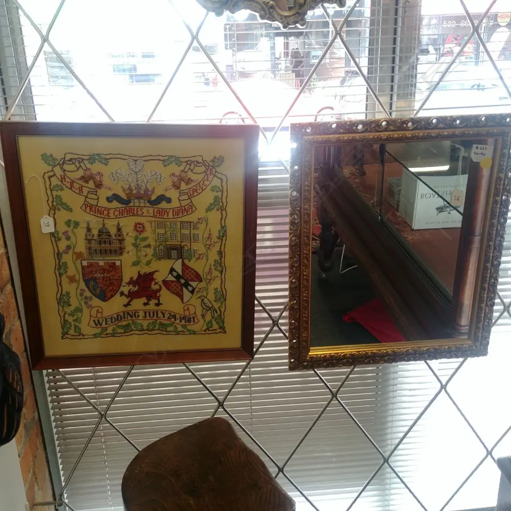 GILT MIRROR & EMBRIODERY Image 1++