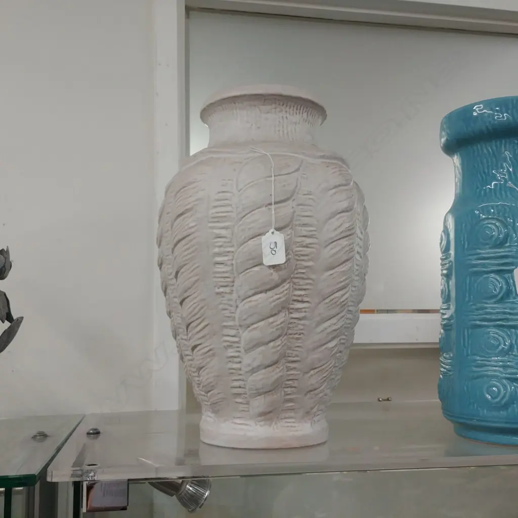 LARGE GERMAN RETRO VASE Image 1++