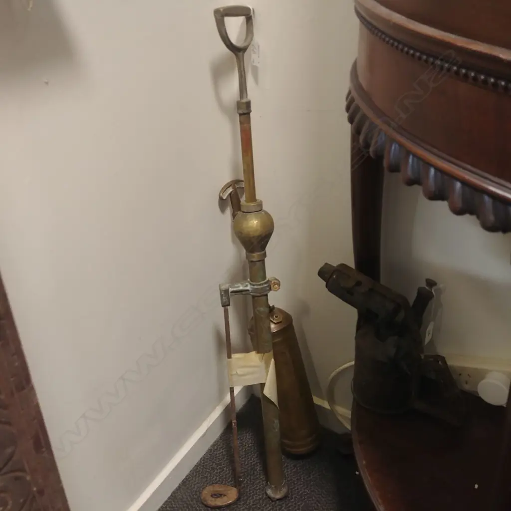 ASST BRASS SPRAYERS & BURNER Image 1++