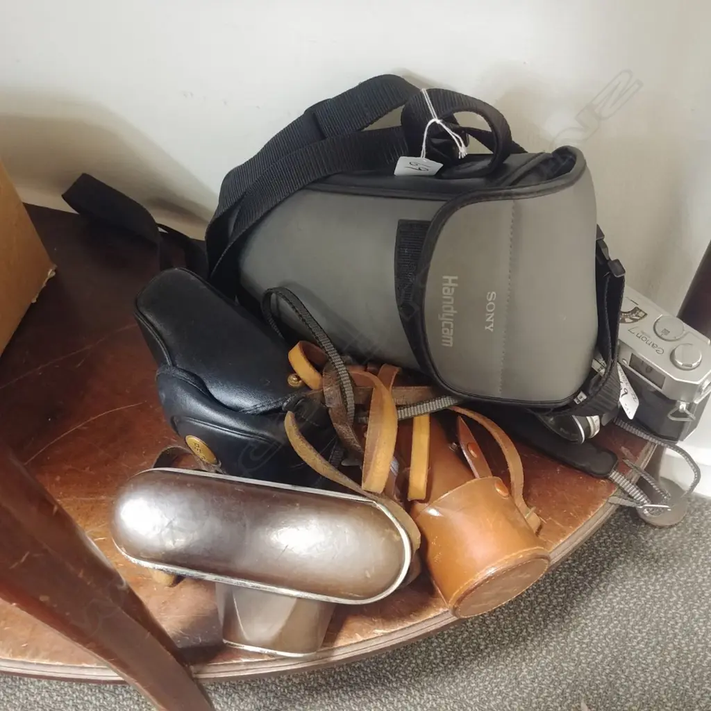 3X OLD CAMERAS; 1 LENS; 1 VIDEO CAMERA Image 1++