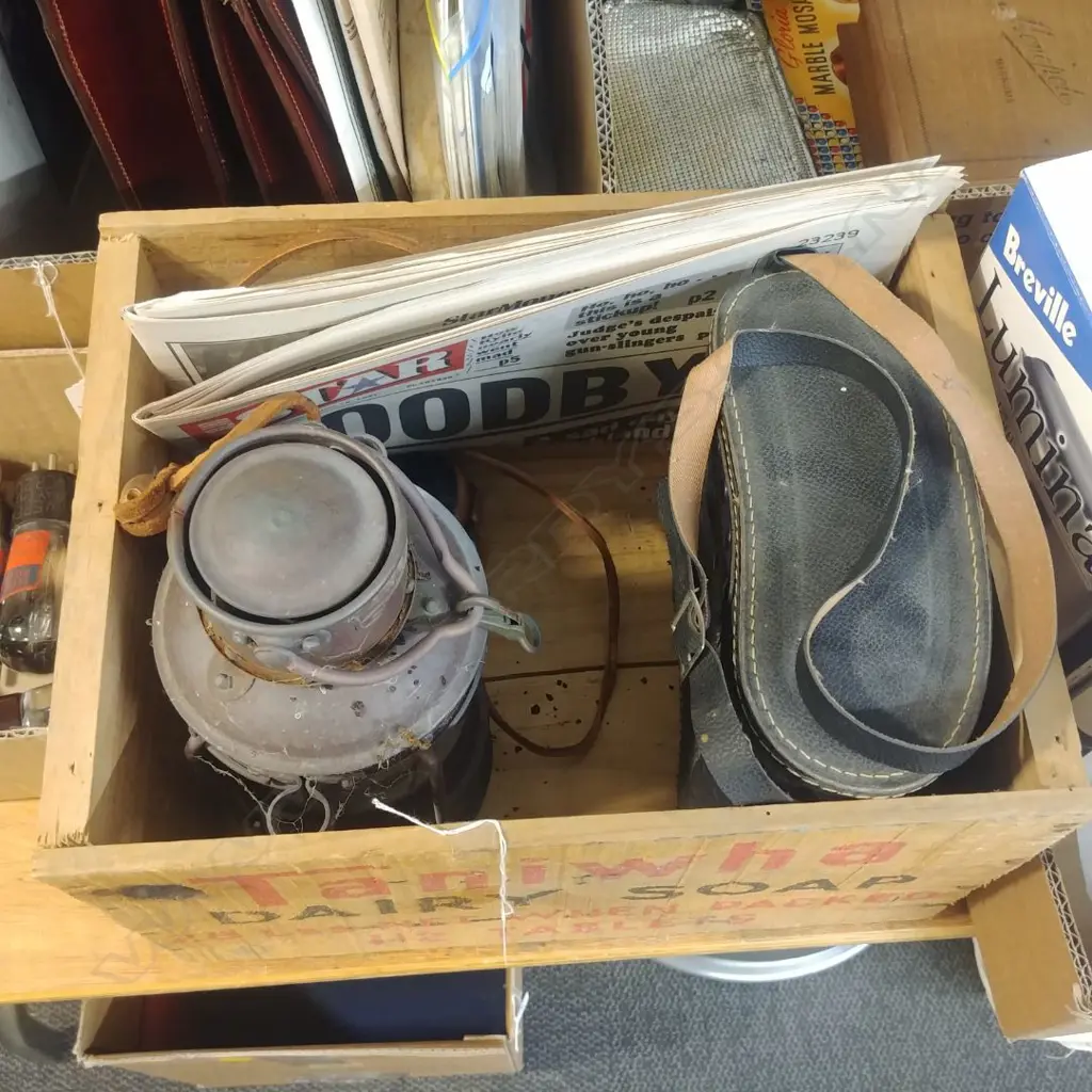 VINTAGE BOX BINOCULARS ETC Image 1++