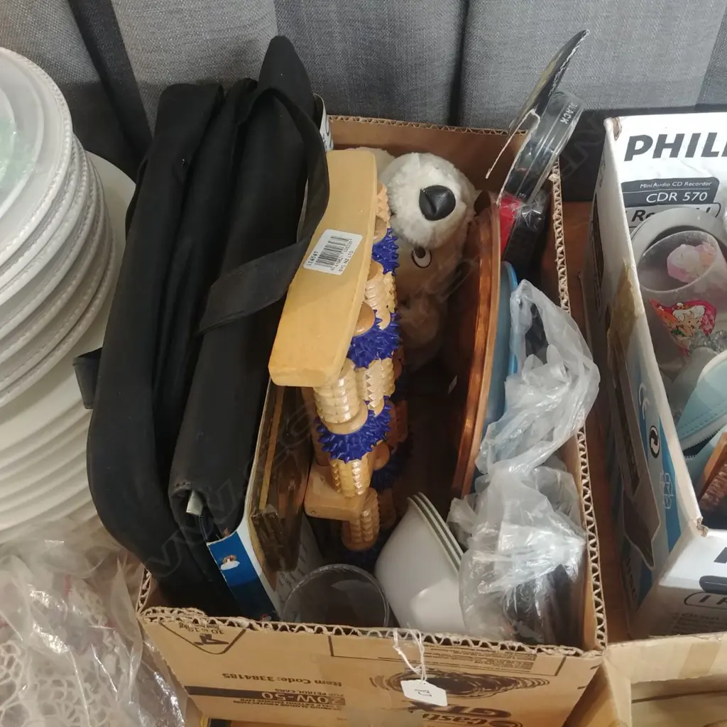 BOX LOT - OFFICE BAG & MISC. Image 1++