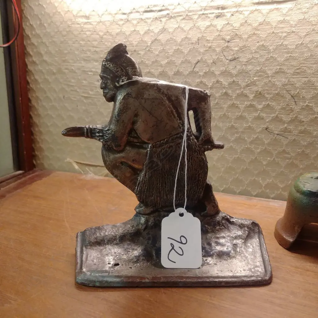 MAORI CHIEF BOOKEND Image 1++