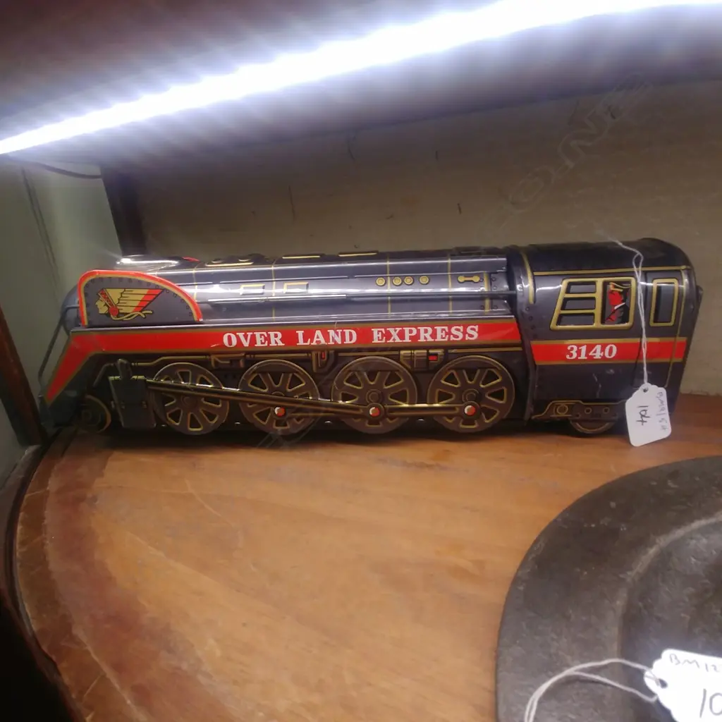 TIN PLATE TRAIN ENGINE Image 1++