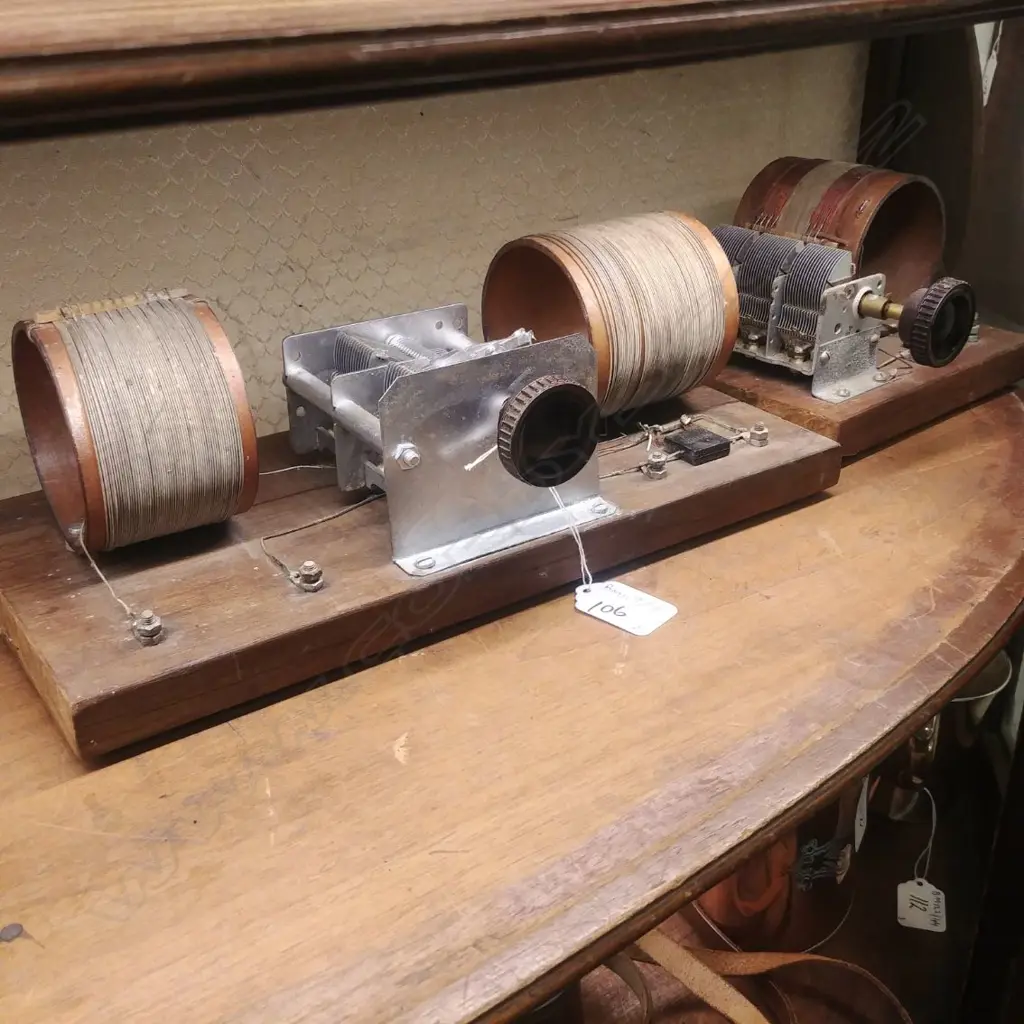 2 VINTAGE CRYSTAL SET RADIOS  Image 1++