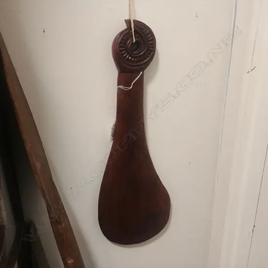 MAORI CARVED WOOD MERE