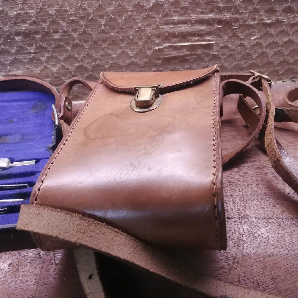 CASED CONCERTINA CAMERA Image 1++