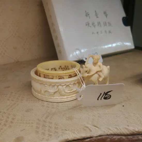 3 CARVED IVORY PCES, HORSE + 2 NAPKIN RINGS