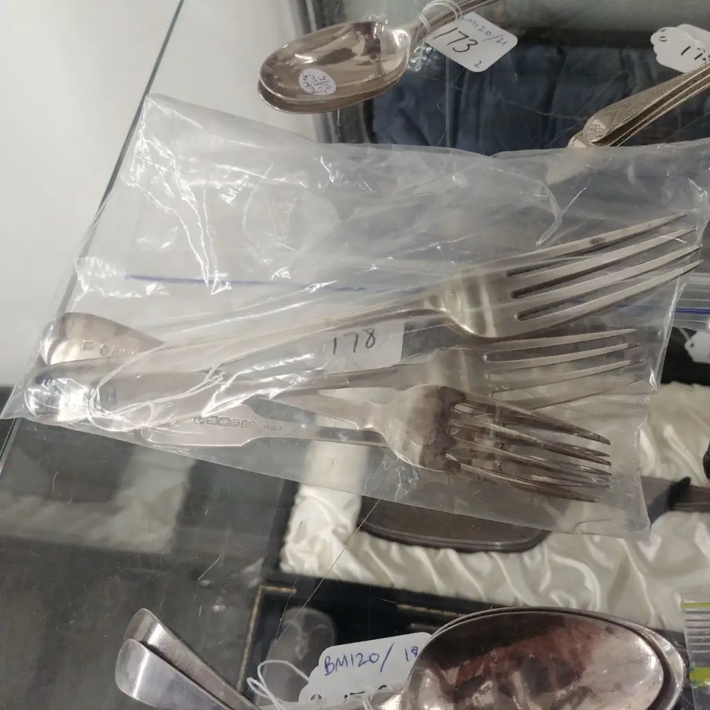 5 S/S FORKS 240g Image 1++