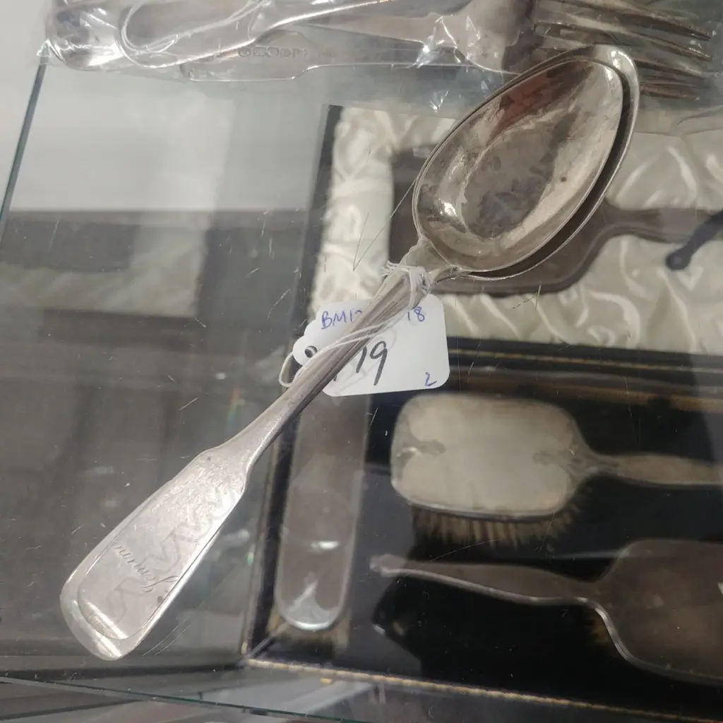 2 S/S DESSERT SPOONS 71g Image 1++