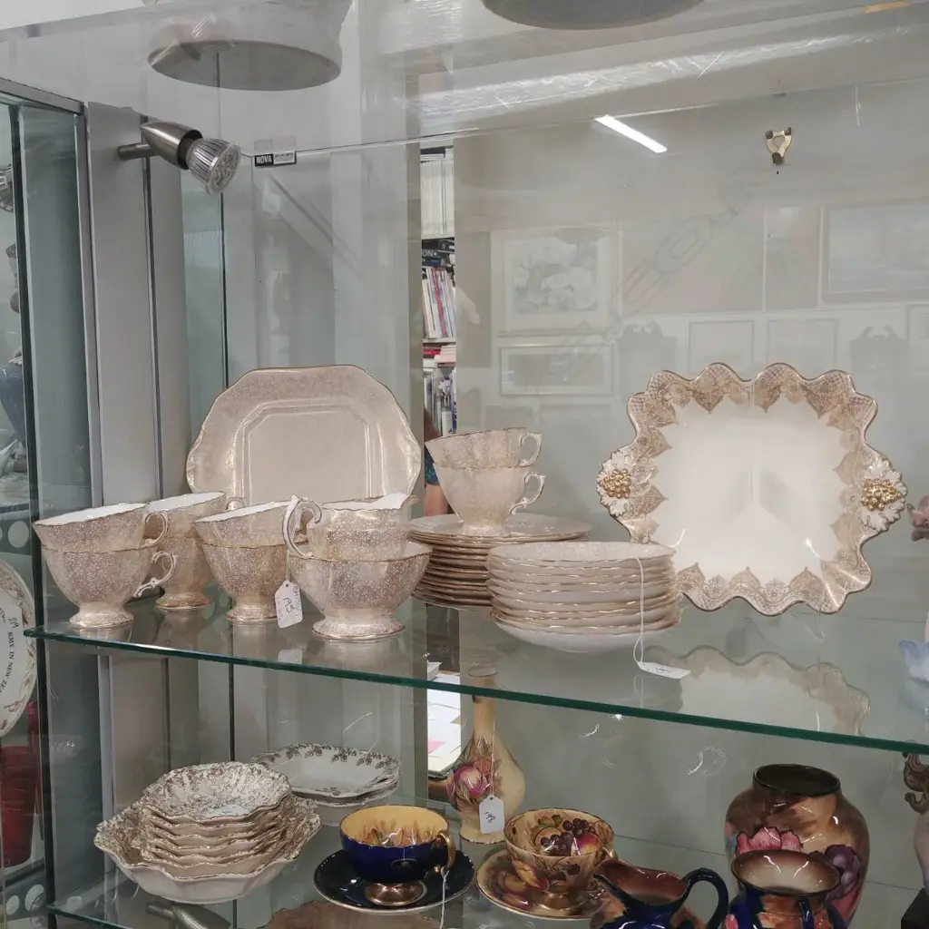 HAMMERSLEY 1930 TEA SET 10 PLACE ; GRAPE DISH Image 1++