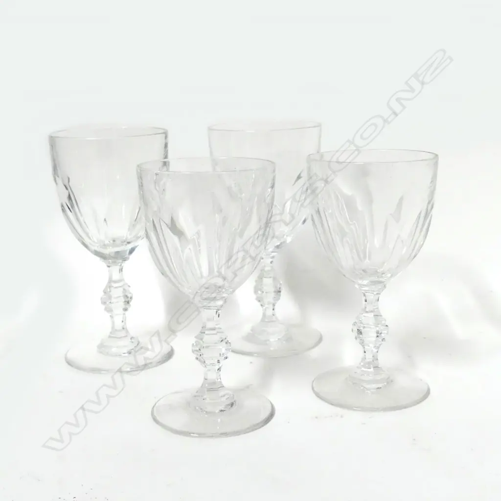 Two sets of Val St. Lambert wine glasses Image 1++