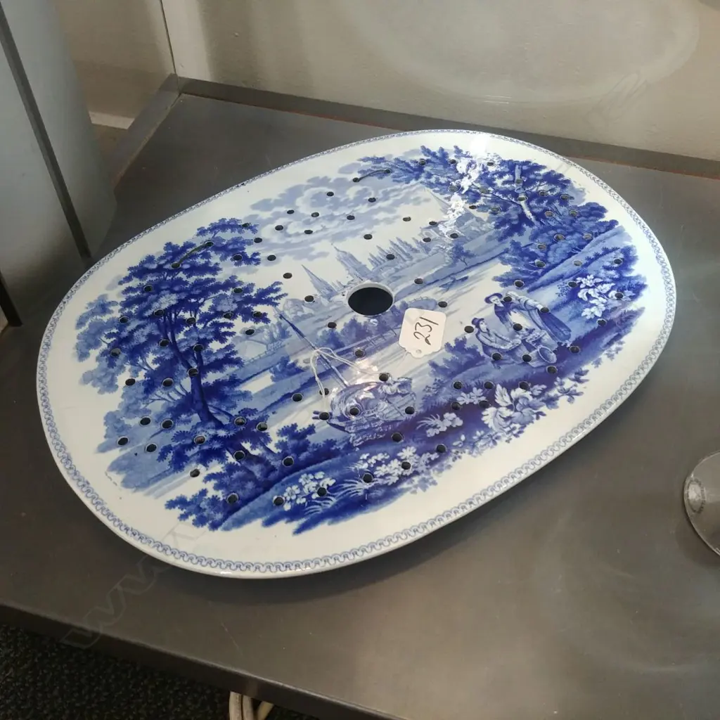 B/W ASHET DRAINER Image 1++