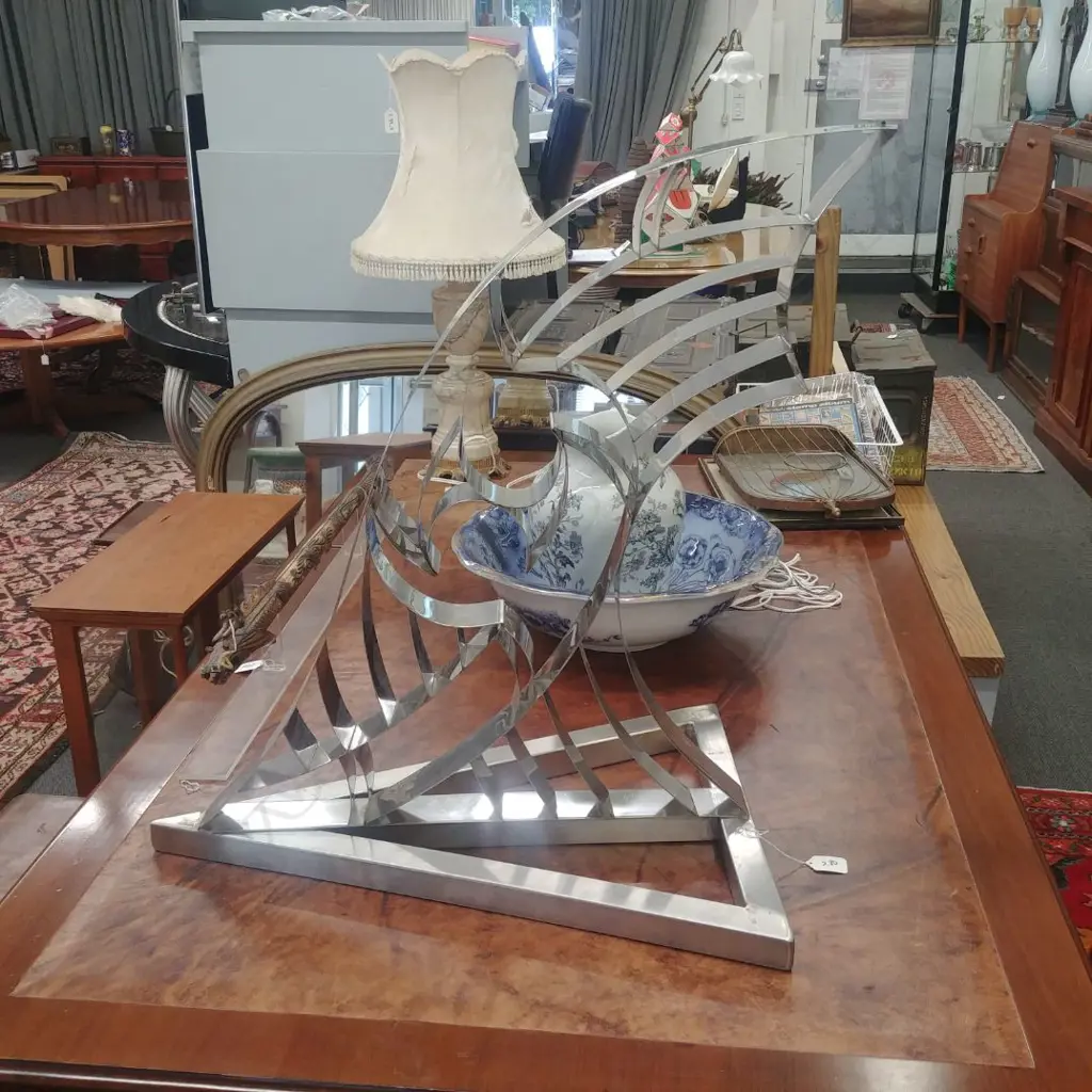 SCULPTURE ARTIST UNKNOWN Image 1++