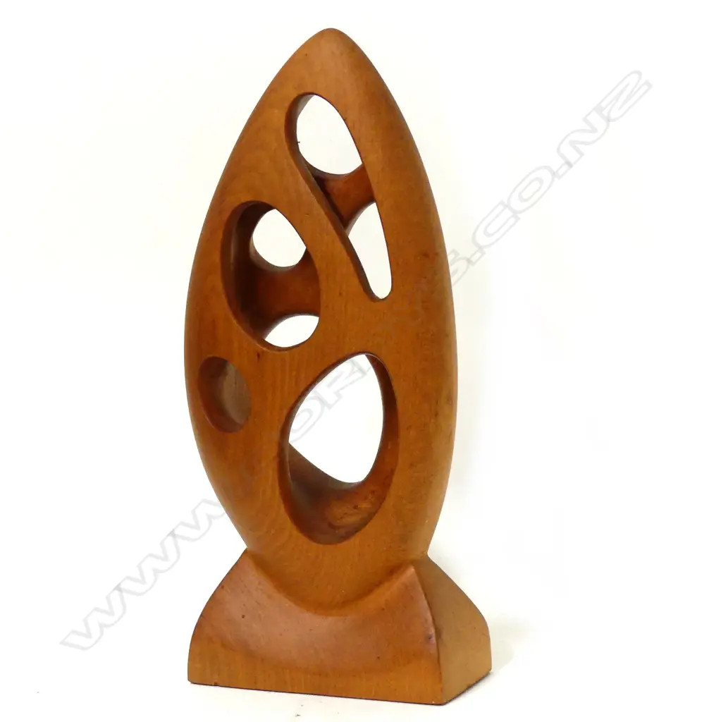 Richard A. Shields (active 1970s) carved totara sculpture Image 1++
