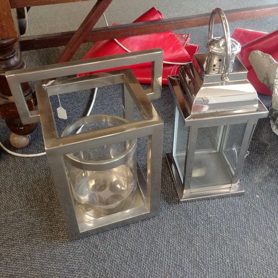 2 LANTERNS Image 1++