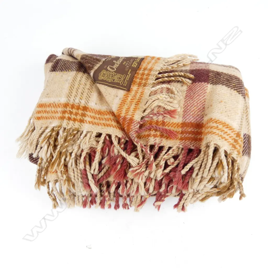 An Onehunga Mills travel rug Image 1++