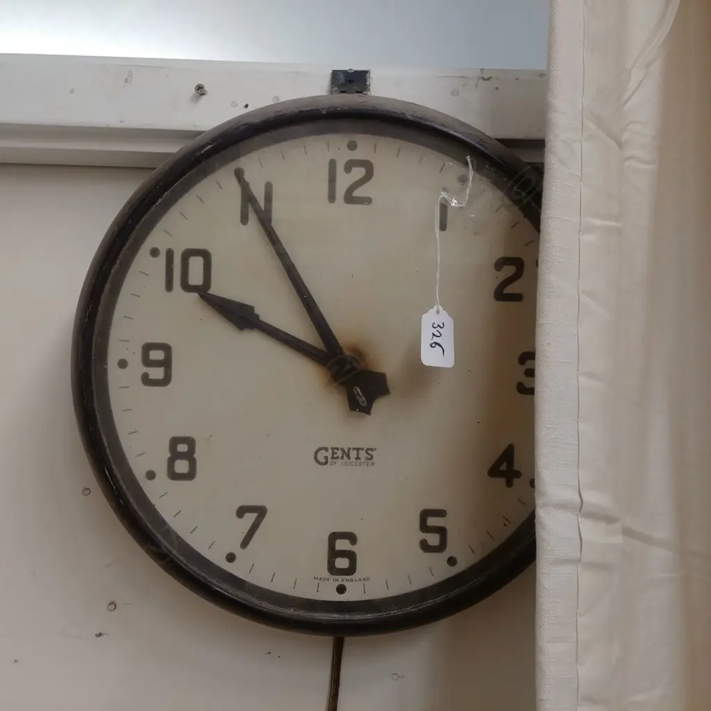 GENTS WALL CLOCK Image 1++