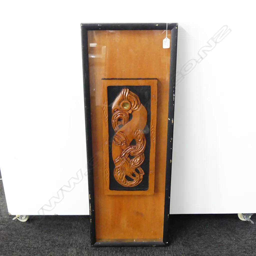 MAORI CARVED PANEL  H. 940 W. 340 Image 1++
