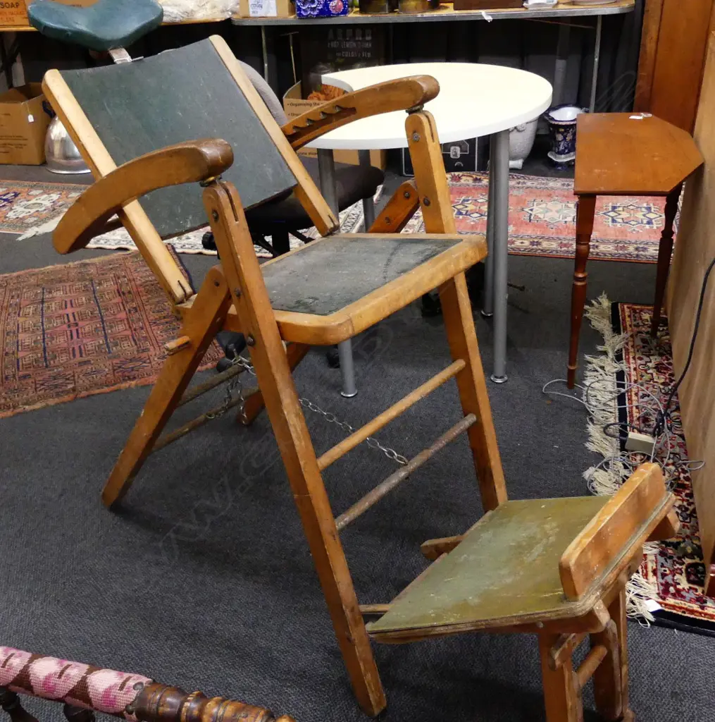 VINTAGE RIMU DENTIST CHAIR Image 1++