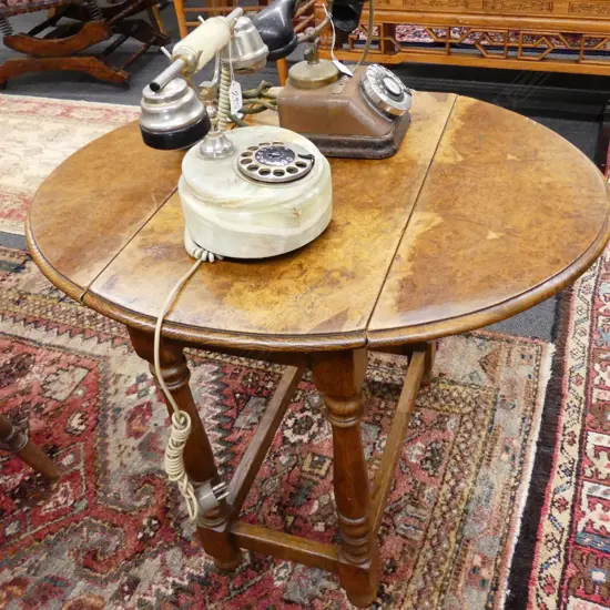 WALNUT DROP SIDE OCCASIONAL TABLE