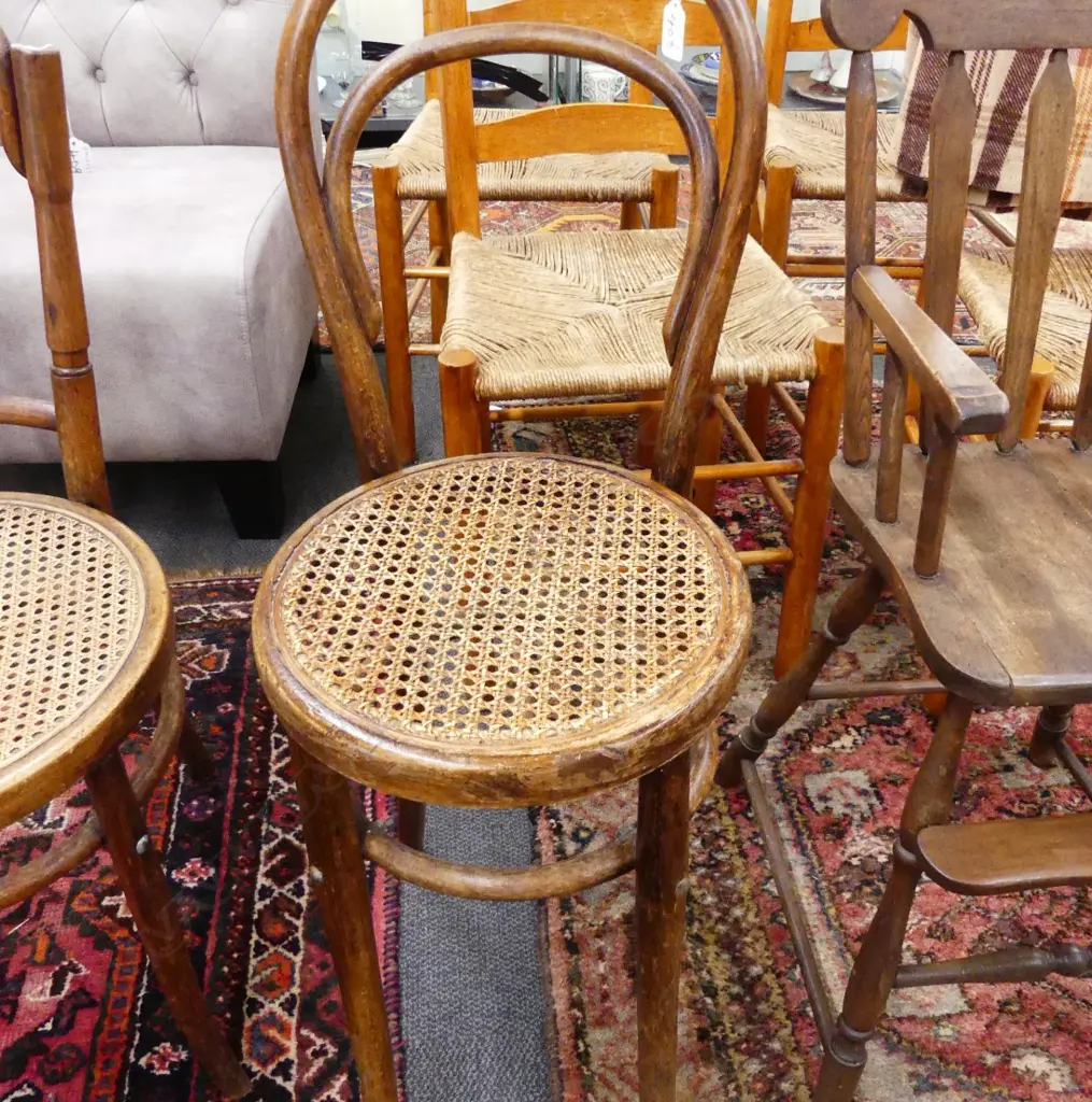 BENTWOOD SHOP CHAIR Image 1++