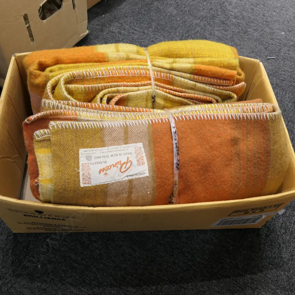 2 ONEHUNGA WOOLLEN MILLS PRINCESS BLANKETS TIKI LABEL Image 1++