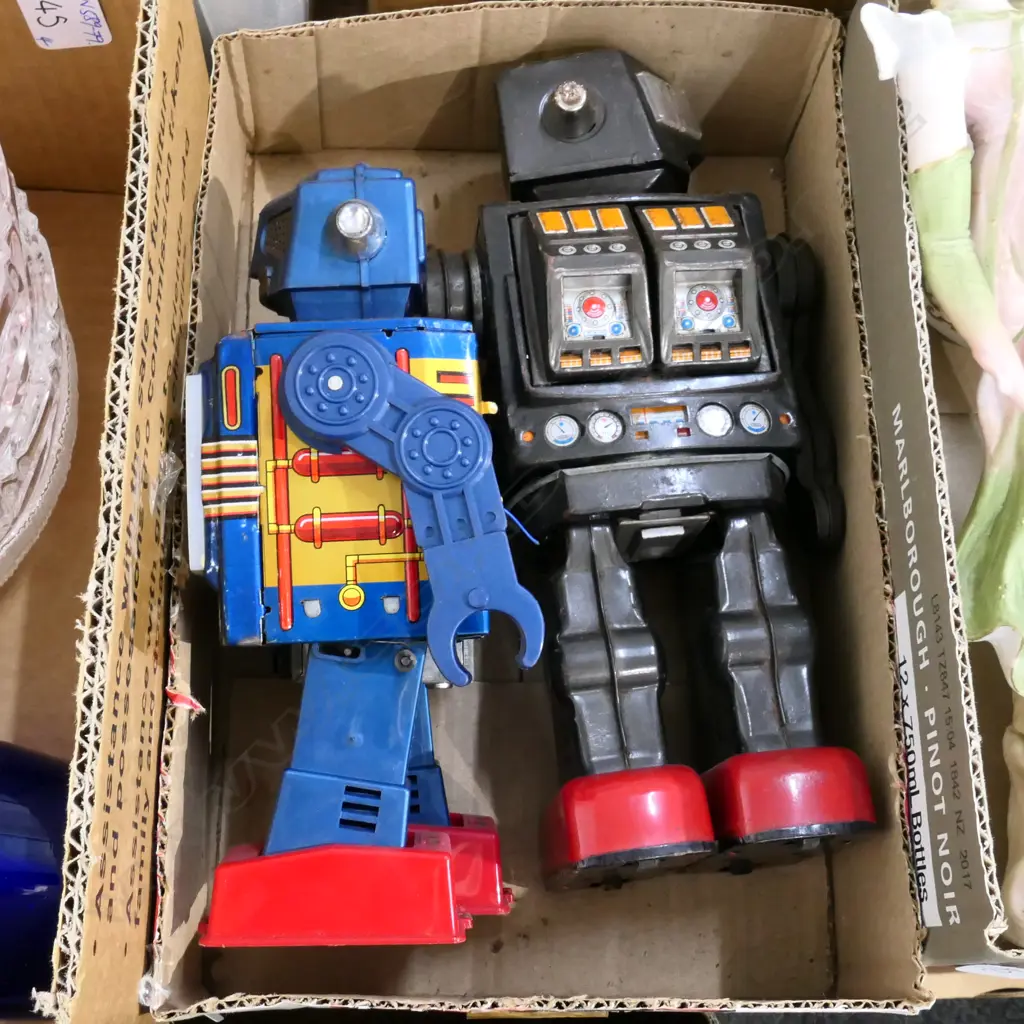 VINTAGE JAPANESE TIN ROBOT + ANOTHER Image 1++