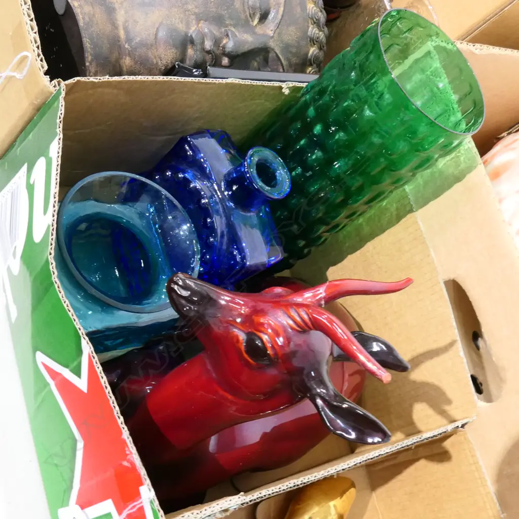 LOT ASST INCL SWEDISH GLASS ETC Image 1++