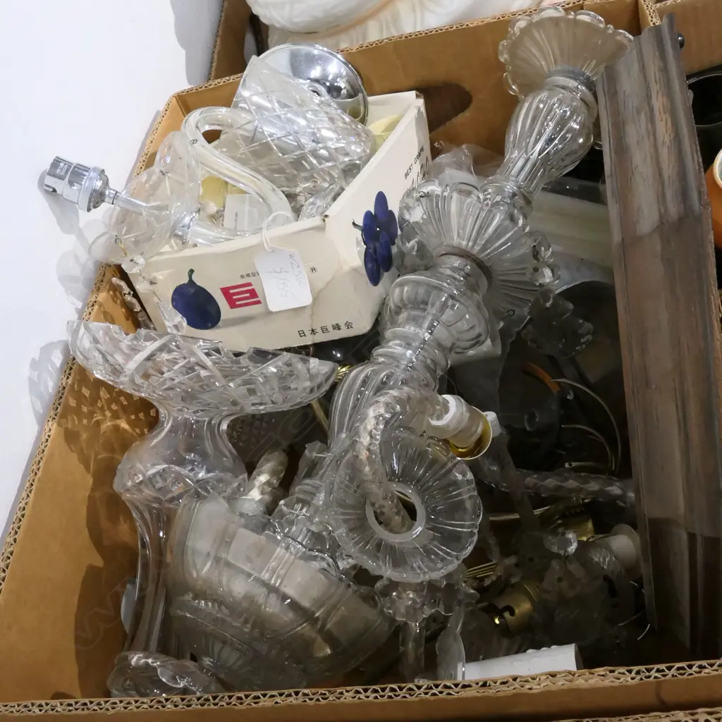 BOX LOT CRYSTAL CHANDELIER, PARTS ETC Image 1++