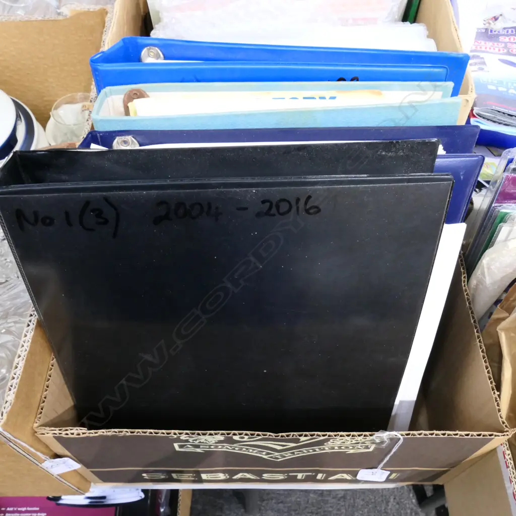 FOUR FOLDERS ASST NZ STAMPS Image 1++