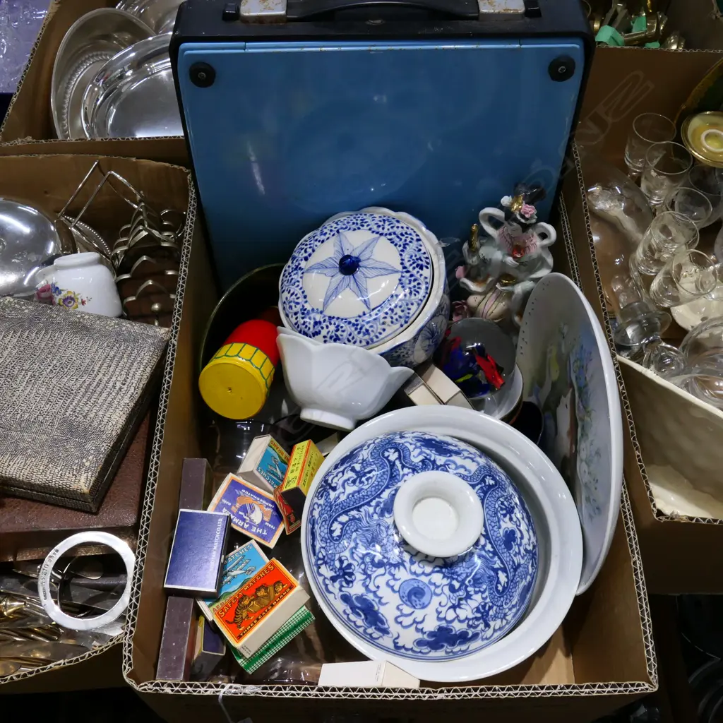 LOT ASST INCL. CHINA / TYPEWRITER ETC Image 1++