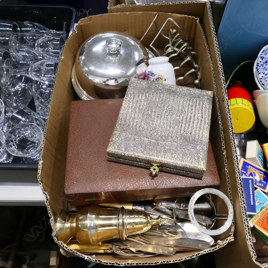 LOT ASST EP INCL. CANTEEN ETC Image 1++