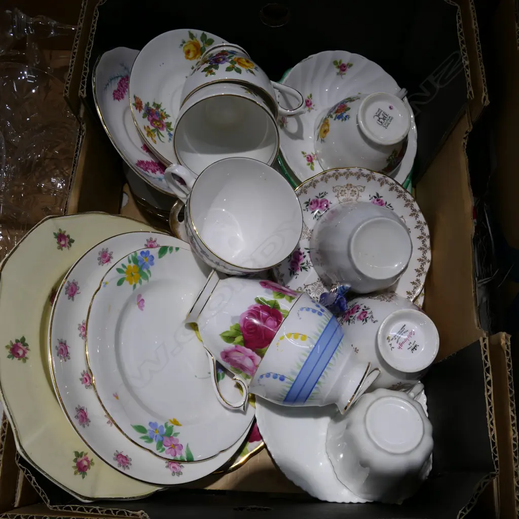 BOX LOT ART DECO CHINA Image 1++