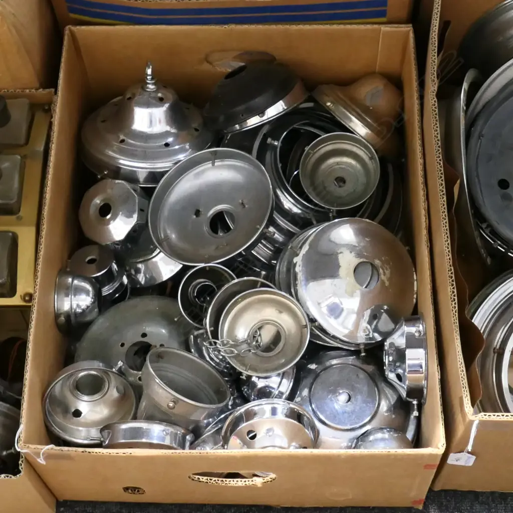 BOX LOT VINTAGE LIGHT FITTING ATTACHMENTS Image 1++