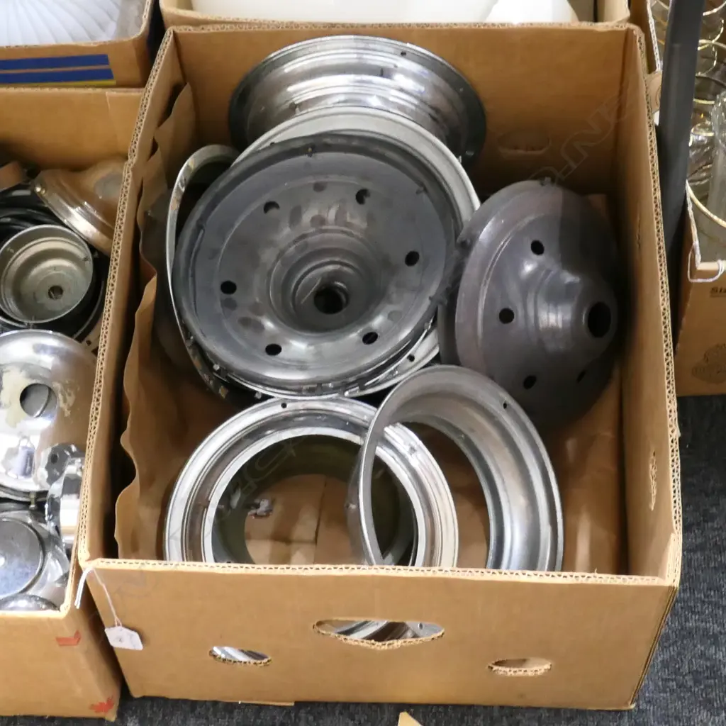 BOX LOT VINTAGE CHROME LIGHTING ATTACHMENTS Image 1++