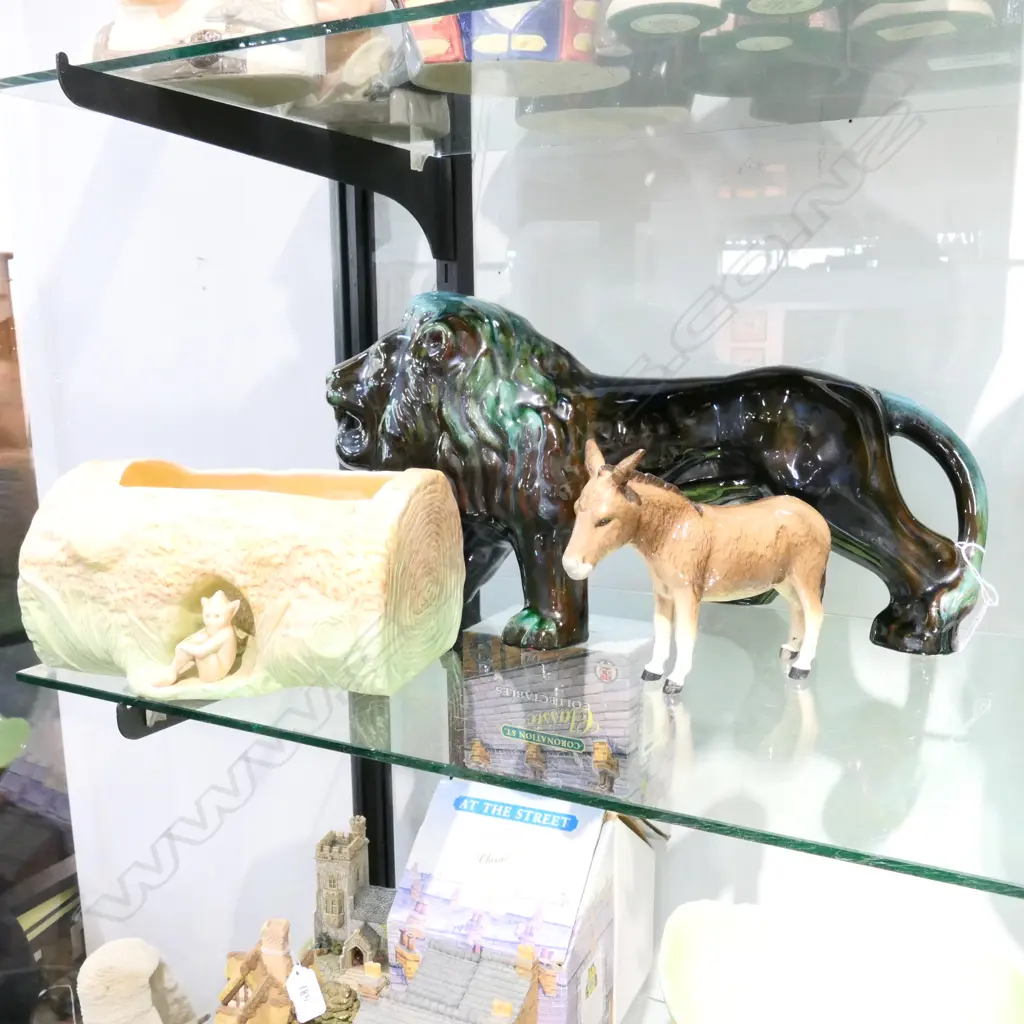 SYLVAC PIXIE VASE, BESWICK DONKEY, BLUE MOUNTAIN LION CHIPPED Image 1++