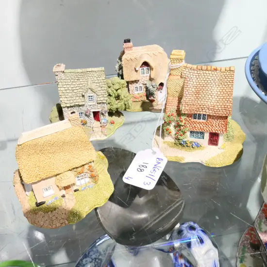 4 X LILLIPUT HOUSES