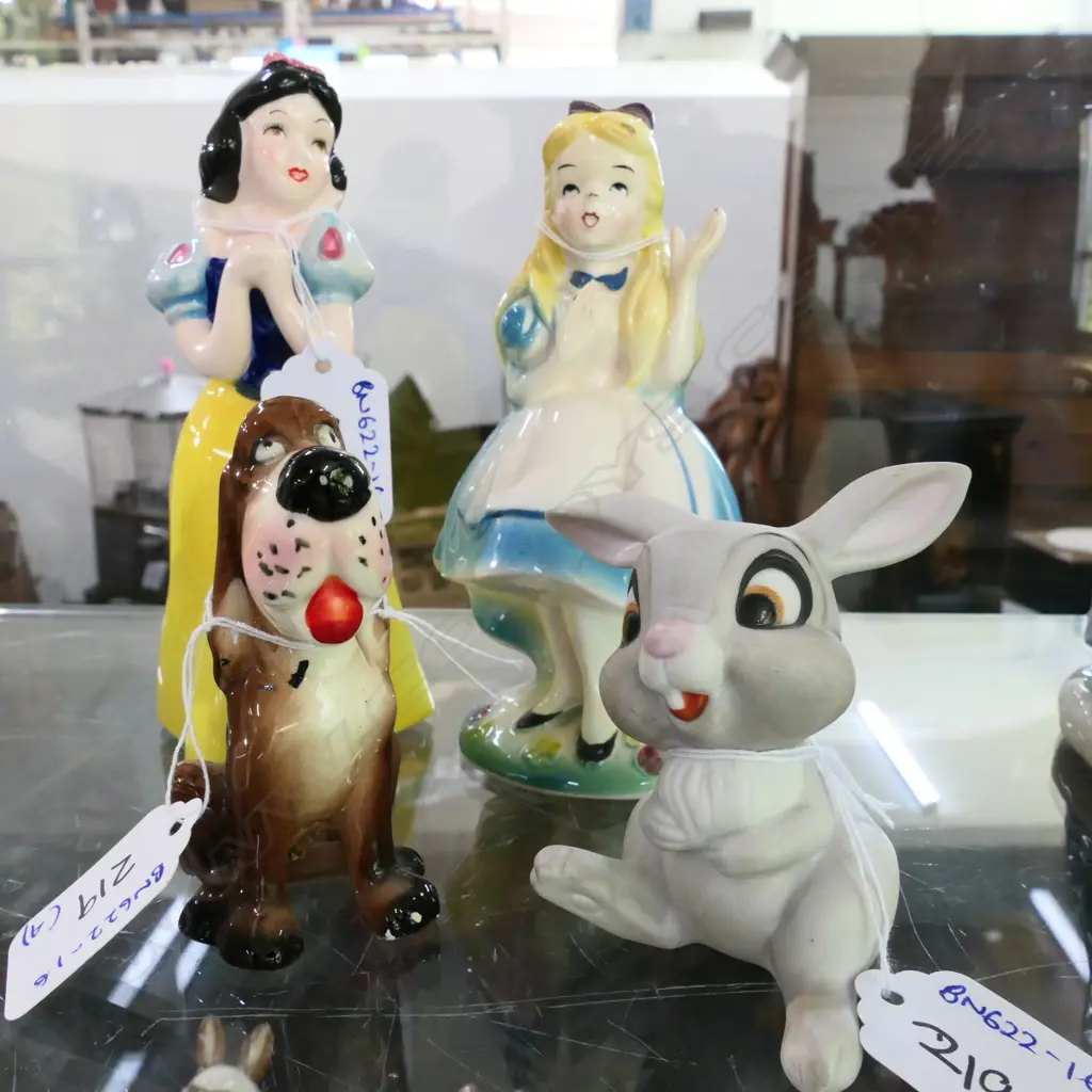 4 ASST DISNEY CHINA FIGURINES. LARGEST H.140MM Image 1++