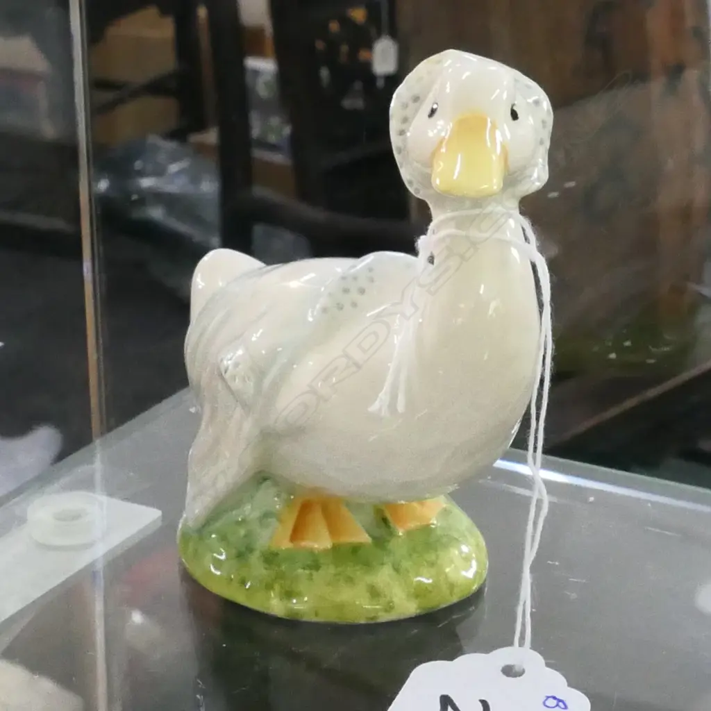 ROYAL ALBERT BEATRIX POTTER FIGURE 'REBECCAH PUDDLE-DUCK' Image 1++