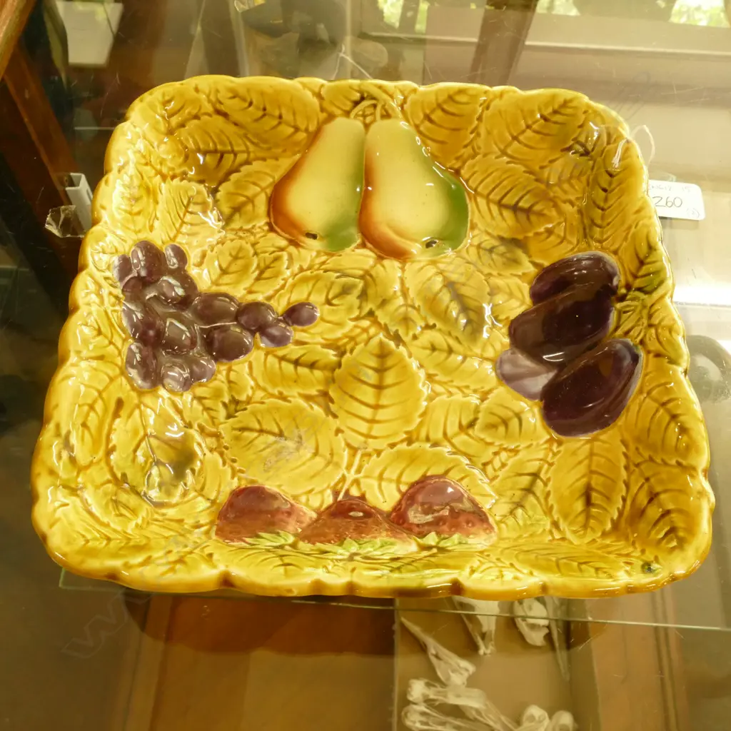 SARREGUEMINES SQUARE MAJOLICA DISH W. 230MM Image 1++