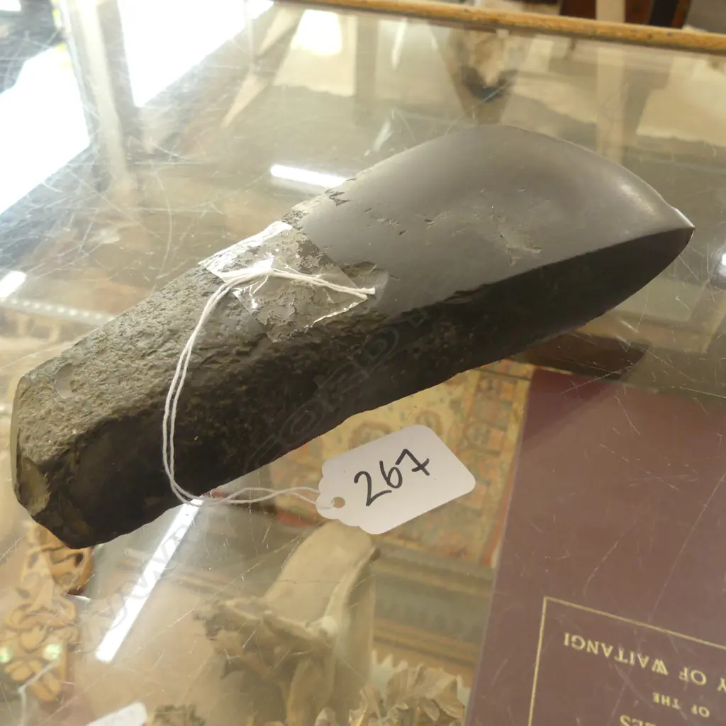 EARLY PACIFIC ADZE BLACK STONE Image 1++