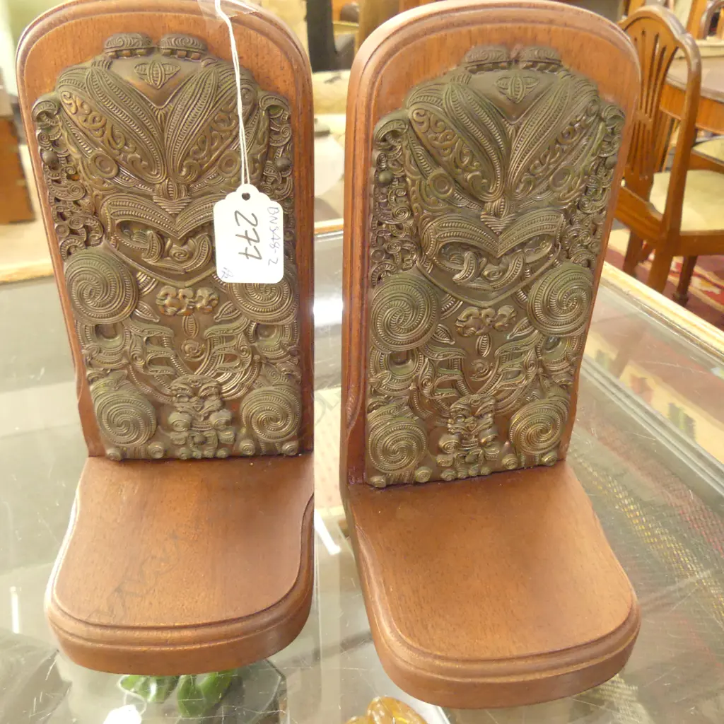 "KINGSLEY" MAORI BOOKENDS BRONZED METAL ... Image 1++