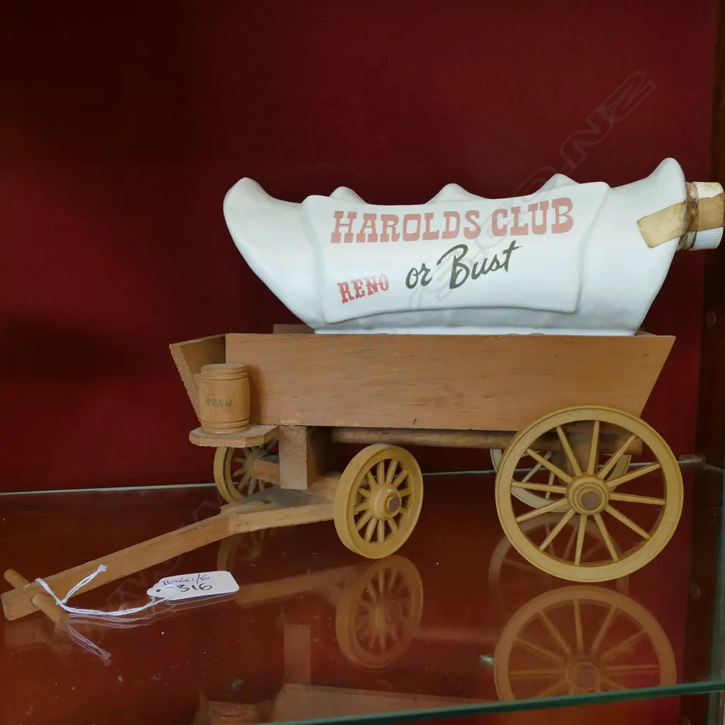 JIM BEAM DECANTER HAROLD'S CLUB CARRIAGE L330MM Image 1++