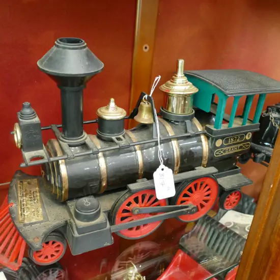 3 JIM BEAM DECANTERS , 1872 LOCOMOTIVE TENDER + PASSENGER CARRIAGE LONGEST L380MM